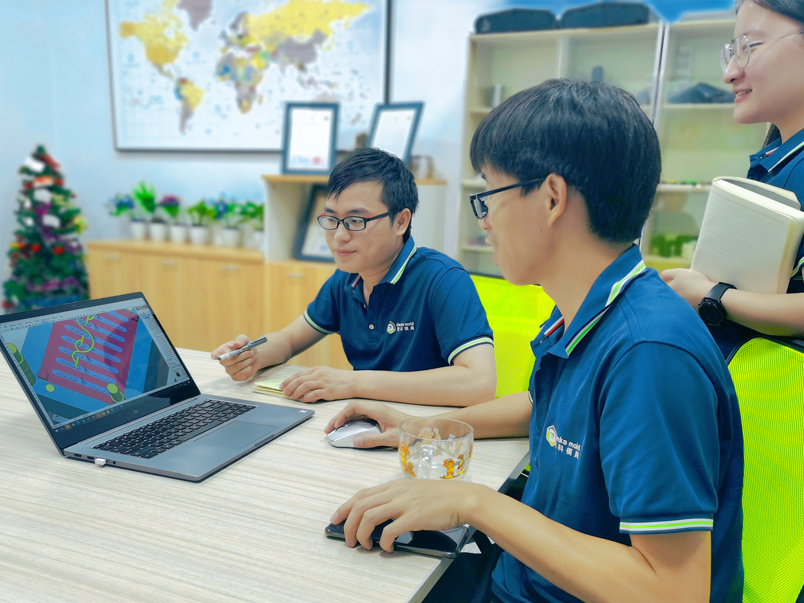 Injection Molding Team & Work-Danke Mold-2
