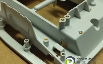 Overmolding vs Insert Molding Comparison: Key Differences and Applications