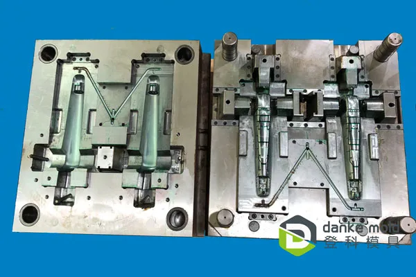 The Essential Guide to Compression Molding Technology