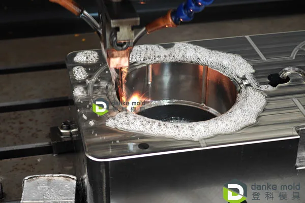 CNC machine tool processing