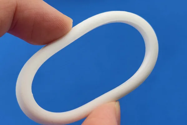 Guide to Compression Molding: Methods, Materials, and Industry Uses