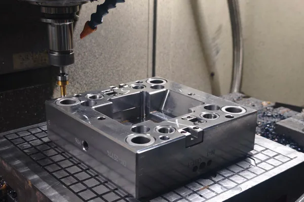 The Advantages of Using 5-Axis CNC in Rapid Prototyping